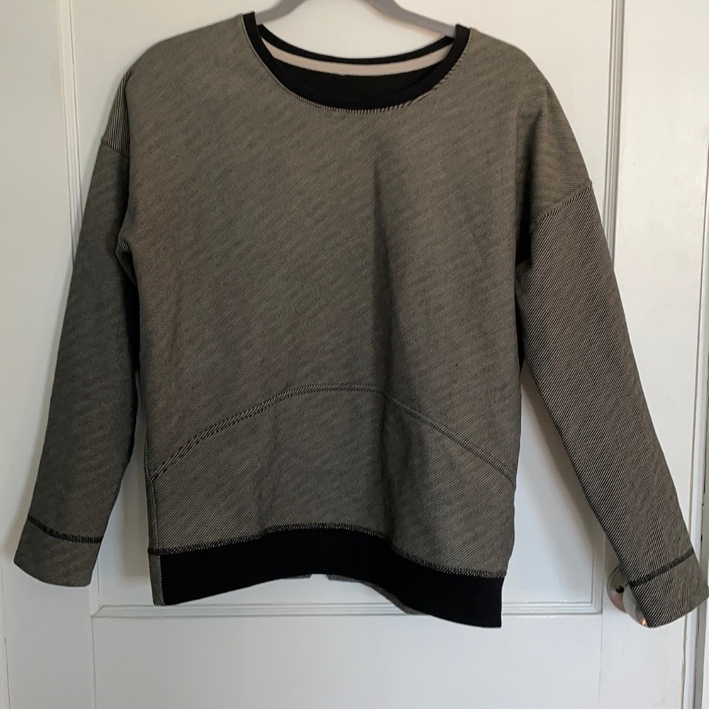 lululemon sweatshirt